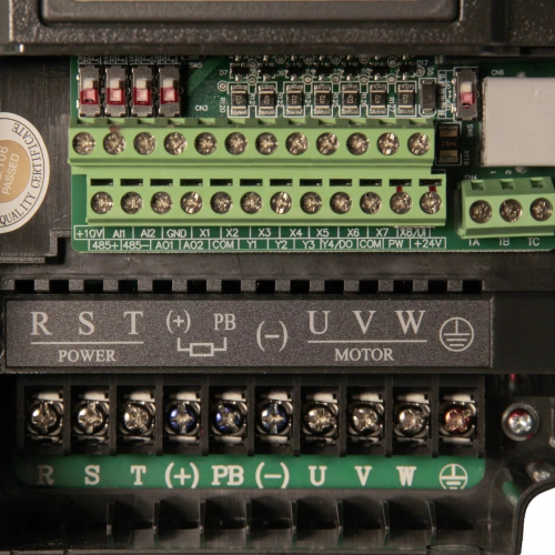 ESQ-600-4T0022G/0037P 2.2/3.7кВт